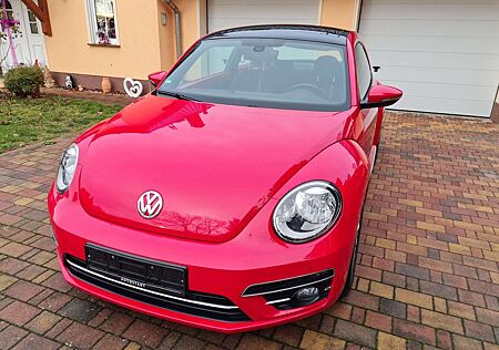 VW Beetle Volkswagen The 1.4 TSI Blue Motion TechnologieDesign