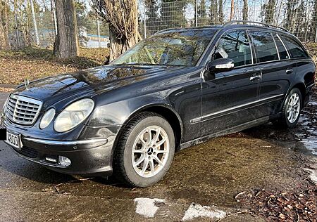 Mercedes-Benz E 200 E-Klasse T-Modell T Kompressor Automatik Elegance