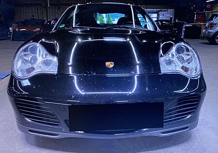 Porsche 996 911 Carrera 4S