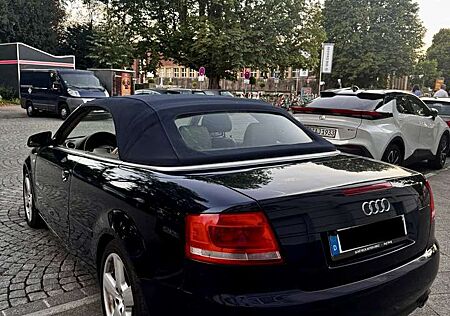 Audi A4 1.8T B7 Cabrio Automatik TÜV + SERVICE NEU CarPla