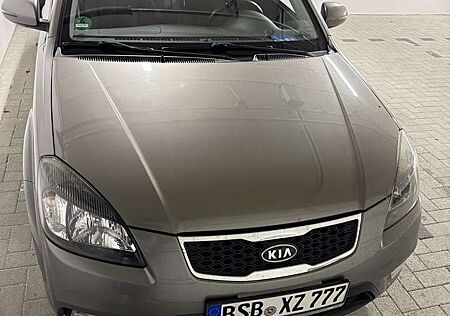 Kia Rio 1.4 Attract