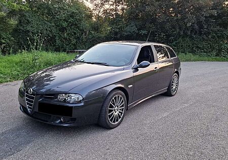 Alfa Romeo 156 2.4 JTD 20V Progression TÜV/ AU/ Zahnriemen Neu