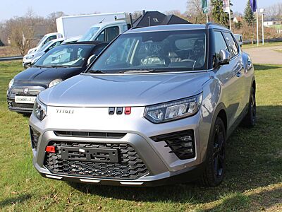 KGM Korando Nomad Plus 6MT LED RFK Navi SH