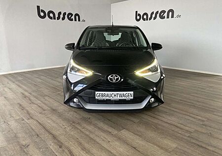 Toyota Aygo (X) x-play Team Deutschland