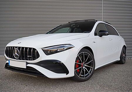 Mercedes-Benz A 35 AMG AMG A 35 4Matic AMG Speedshift DCT 8G AMG Line Adv