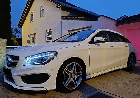 Mercedes-Benz CLA 250 CLA Shooting Brake 250 4Matic 7G-DCT AMG Line