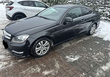 Mercedes-Benz C 220 C-Klasse Coupe Diesel CDI DPF Coupe BlueEFFICIENCY Edition
