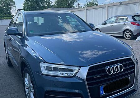 Audi Q3 2.0 TDI quattro S tronic sport 3 x S Line