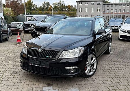 Skoda Octavia 2,0 TFSI Combi RS DSG*Leder*Xenon*AHK*