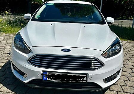 Ford Focus 1.5 EcoBoost Start-Stopp-System Titanium