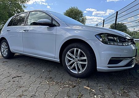 VW Golf Volkswagen 1.0 TSI Sound