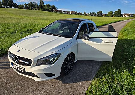 Mercedes-Benz CLA 200 CLA Shooting Brake 200 7G-DCT