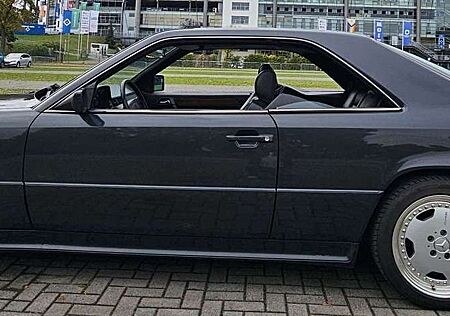 Mercedes-Benz E 36 AMG 300CE-24V 3.4