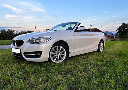 BMW 220i 220 Cabrio Sport Line