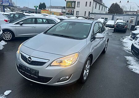Opel Astra J Lim. 5-trg. Edition