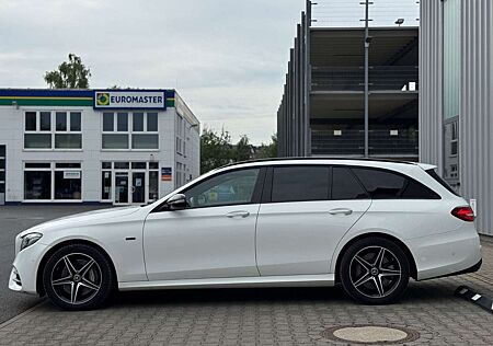 Mercedes-Benz E 300 de AMG Line Distro Burmes HUD Ambilig Night