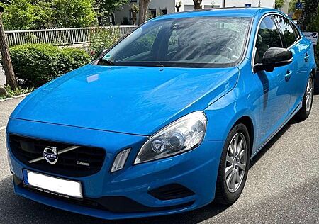 Volvo S60 T6 AWD Geartronic RDesign