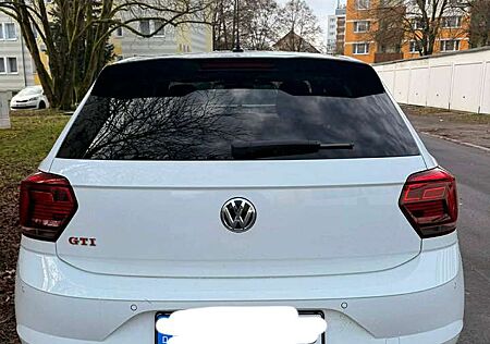 VW Polo GTI Volkswagen 2.0 TSI DSG