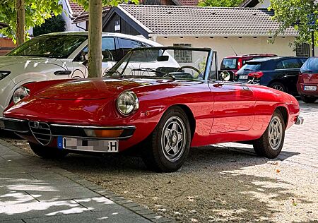 Alfa Romeo Spider 1750 Veloce