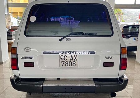 Toyota Land Cruiser HDJ 80