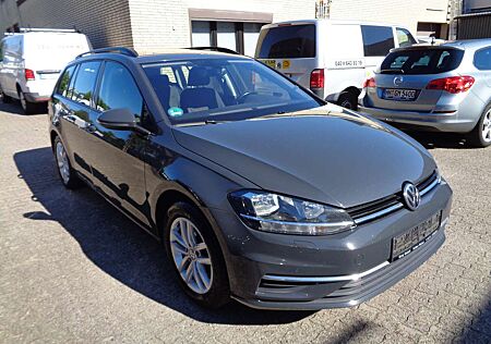 VW Golf Variant Volkswagen 2.0 TDI Comfortline, PDC, Navi 1.Hd