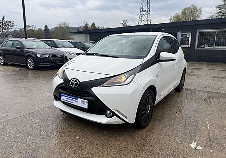 Toyota Aygo x-play touch