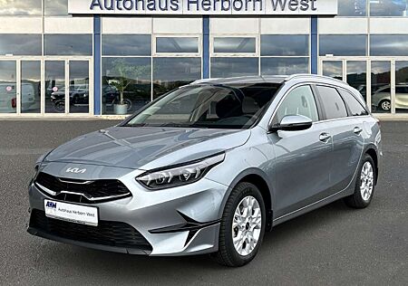 Kia Cee'd Ceed / Sportswagon GOLD 1.5 T-GDI Automatik Navi Klimaaut