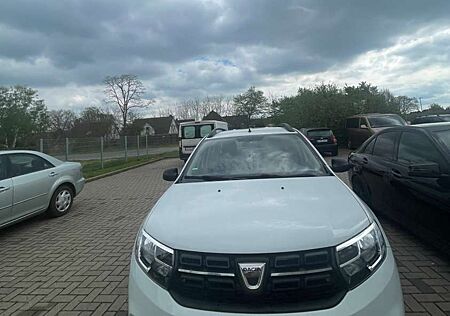 Dacia Logan 1.0 Limousine neue TÜV