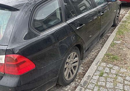 BMW 320i 320