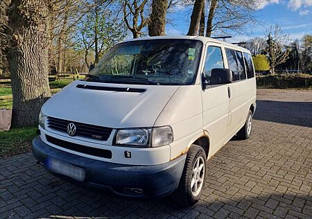 Volkswagen T4 Multivan Syncro TDI 7DCUY5