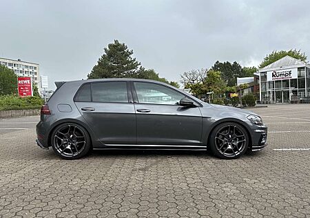 VW Golf R Volkswagen