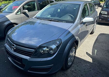 Opel Astra 1.8 Caravan Njoy