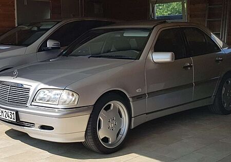 Mercedes-Benz C 230 Kompressor Elegance