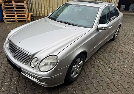 Mercedes-Benz E 320 Avantgarde*Luft*Sitzlüftung*Comand*1.Hand*
