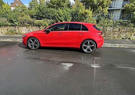 Mercedes-Benz A 180 d 7G-DCT Style