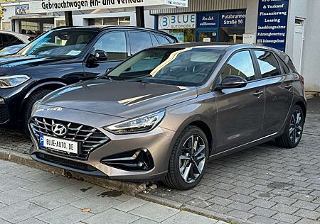 Hyundai i30 Select 1. Hand Kamera DAB CarPlay SHZ