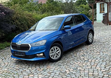 Skoda Fabia DSG Style / Sitzheizung / Kamera / LED