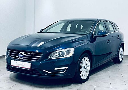 Volvo V60 Kombi Momentum * NAVI * R-KAMERA * AHK