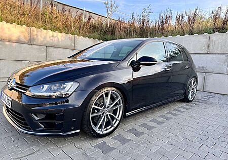 VW Golf R Volkswagen R BMT 4Motion