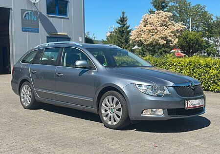 Skoda Superb Combi Elegance E-Heck*2-Zonen*Memory*