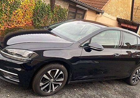 VW Golf Volkswagen 1.0 TSI OPFTrendline