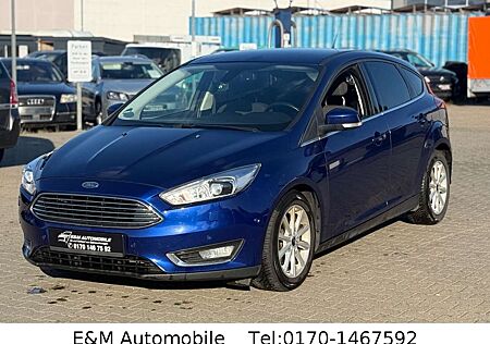 Ford Focus Lim. Titanium+XENON+NAVI+LENKHEIZNG+