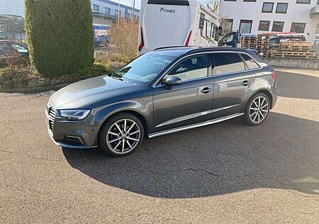 Audi A3 Sportback e-tron sport S-line