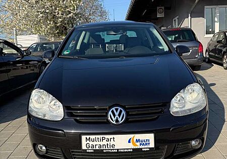 VW Golf Volkswagen V Lim. United