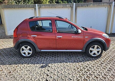 Dacia Sandero 1.6 MPI LPG 85 Stepway „ Hageldellen“