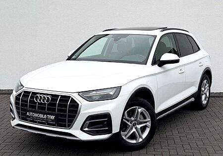 Audi Q5 50 TFSI e quattro sport / NAVI / LED / PANO /