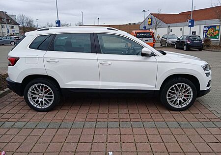 Skoda Karoq 1.6 TDI SCR DSG AMBiTiON