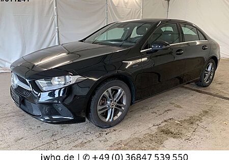 Mercedes-Benz A 250 e Kam Stufenheck Teilleder Navi