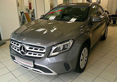 Mercedes-Benz GLA 220 CDI / d 4Matic / LED / NAVI / KAMERA