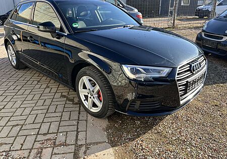 Audi A3 Sportback 2.0 TDI/Virtual Tacho/LED/Navi/Klimaa